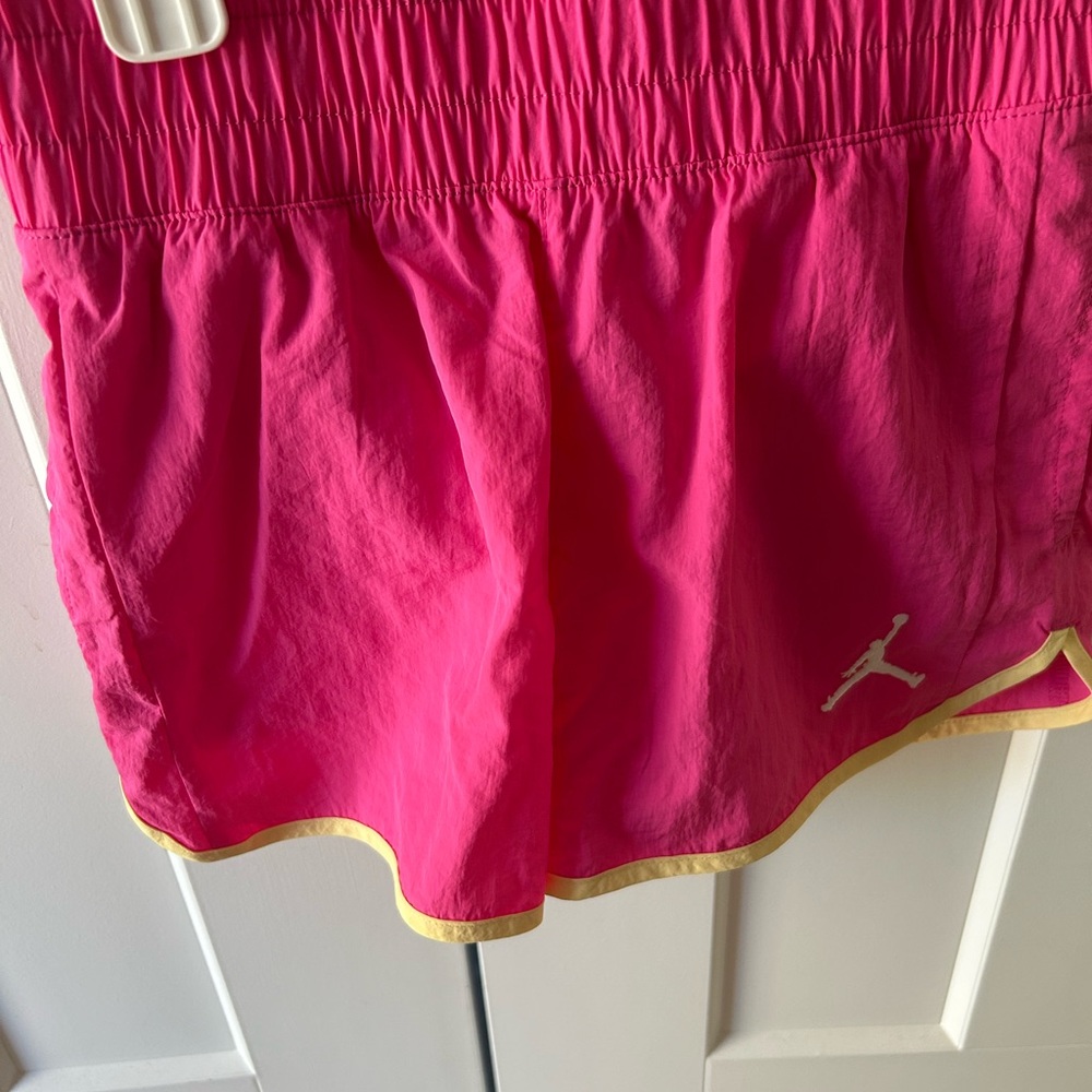 Jordan’s pink kids Athletic Shorts Youth Medium